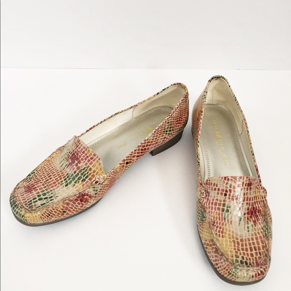 Anne Klein iFlex Vama Snakeskin Loafers Size 9